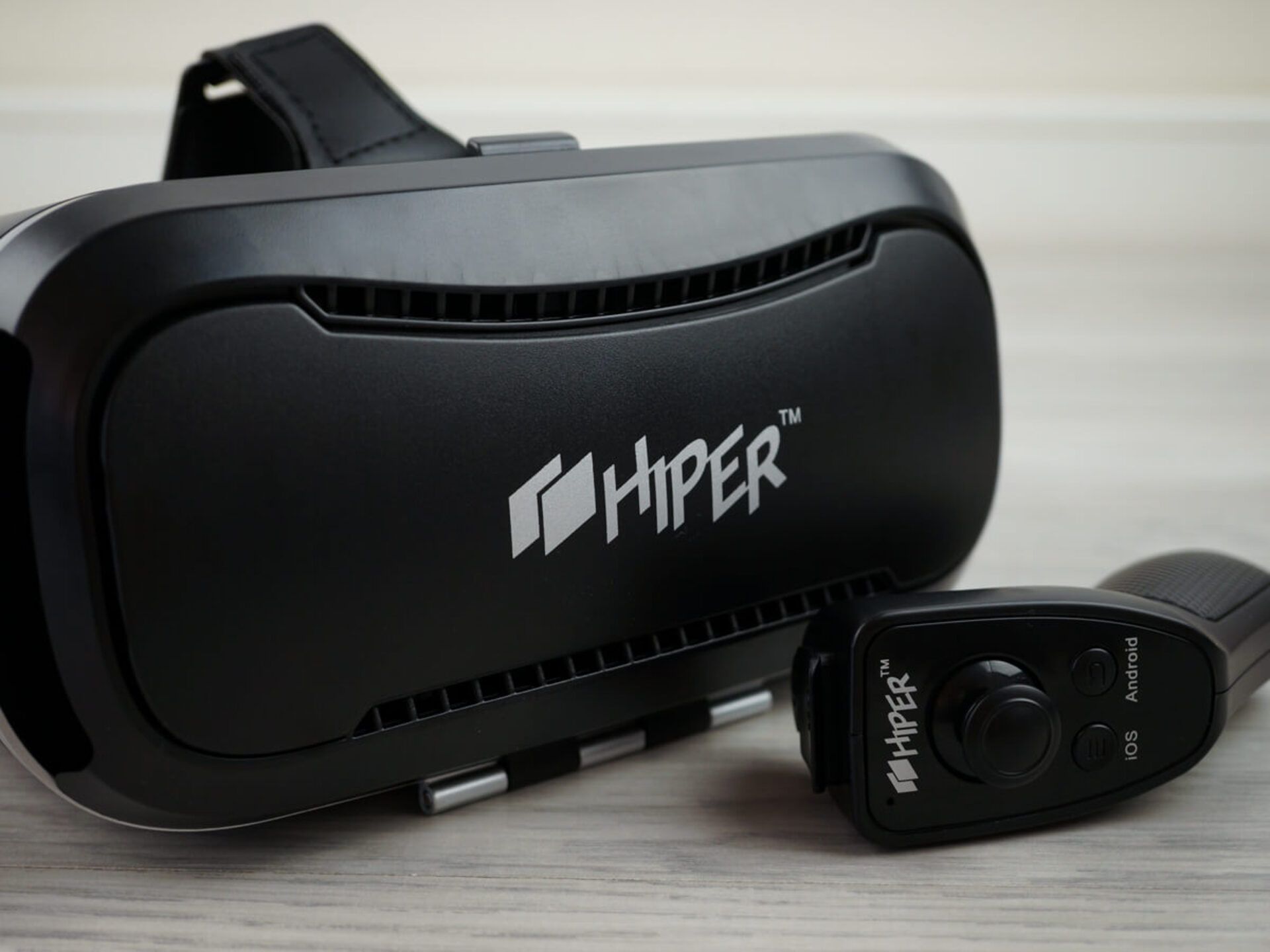 Hiper VR Max – обзор очков виртуальной реальности: максимальное качество с минимальными затратами